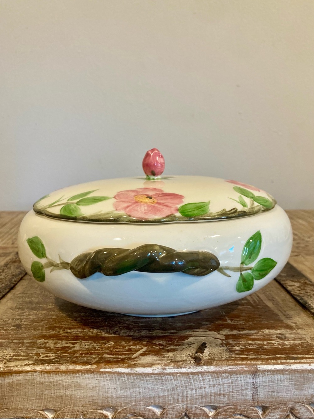 Franciscan Desert Rose Covered Serving Dish USA Backstamp 1960s Earthenware - Picture 8 of 16